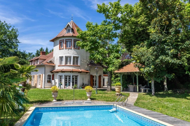Country property for sale for 580,000&euro; in Tarn-et-Garonne, Midi-Pyrénées