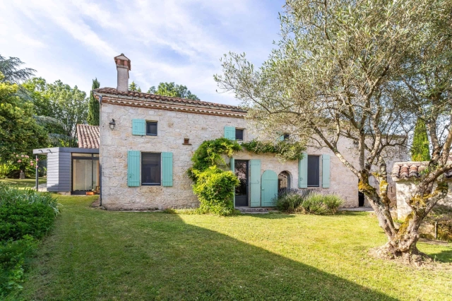4 Bedroom(s) - 2m² land for sale in Lot-et-Garonne, Aquitaine, France - FrenchPropertyPortal.com Stoney country house with pool for sale for 539,000€ in Lot-et-Garonne, Aquitaine