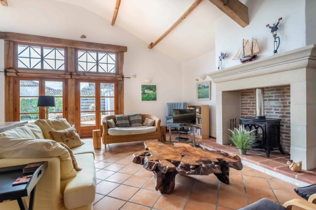 4 Bedroom(s) - 2,000m² land for sale in Lot-et-Garonne, Aquitaine, France - FrenchPropertyPortal.com Country house with pool for sale for 495,000€ in Lot-et-Garonne, Aquitaine