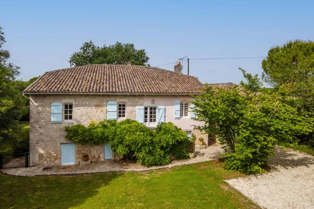 Country house with annex and pool for sale for 495,000&euro; in Tarn-et-Garonne, Midi-Pyrénées