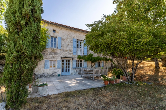 Country house with annex, swimming pool and outbuilding for sale for 644,800&euro; in Tarn-et-Garonne, Midi-Pyrénées