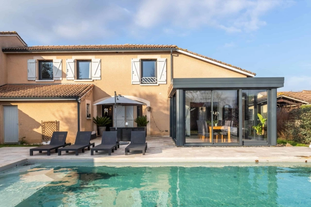 TOWN HOUSE for sale for 273,000&euro; in Tarn-et-Garonne, Midi-Pyrénées