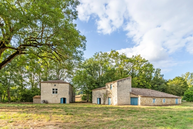 Stone watermill for sale for 375,000&euro; in Tarn-et-Garonne, Midi-Pyrénées