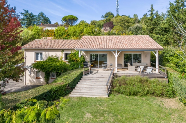 Country house with swimming pool and annex for sale for 390,000&euro; in Lot-et-Garonne, Aquitaine