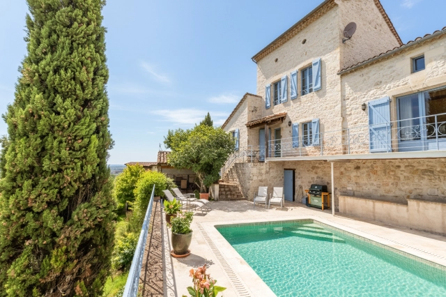 Village house with swimming pool and garden for sale for 592,800&euro; in Tarn-et-Garonne, Midi-Pyrénées