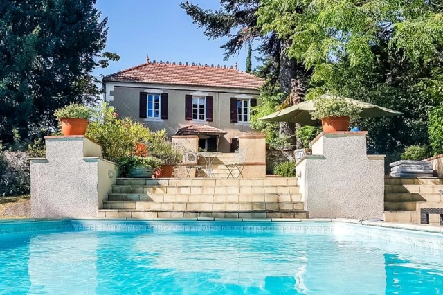 Country house with annex and swimming pool for sale for 449,000&euro; in Tarn-et-Garonne, Midi-Pyrénées