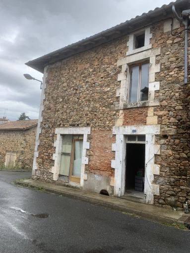 House to Renovate in the Popular Village of Massignac close to big Lakes of the Haute Charente + 2nd small house also available for sale for 33,000€ in Charente, Poitou-Charentes